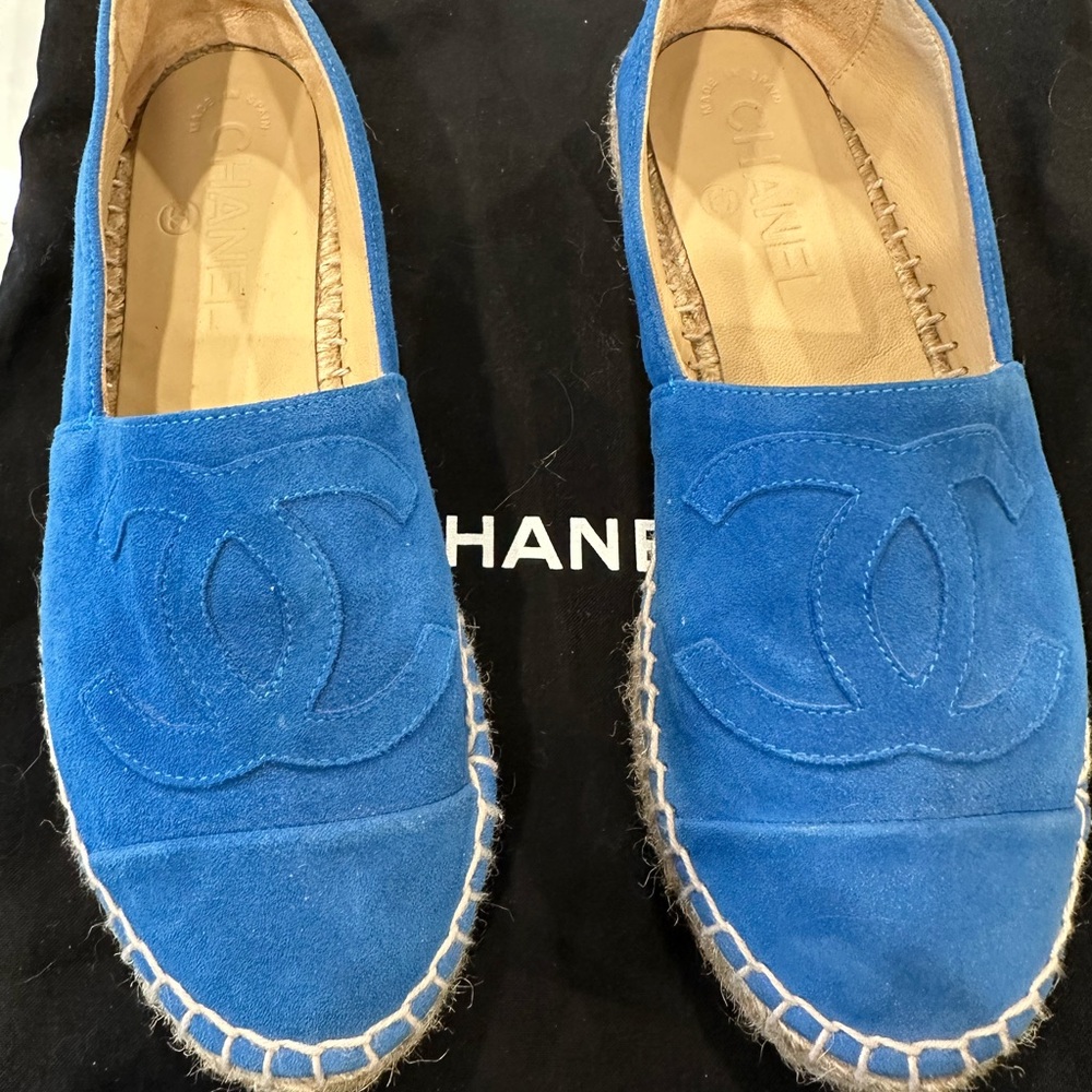 Chanel Blue suede interlocking CC espadrille sz 35